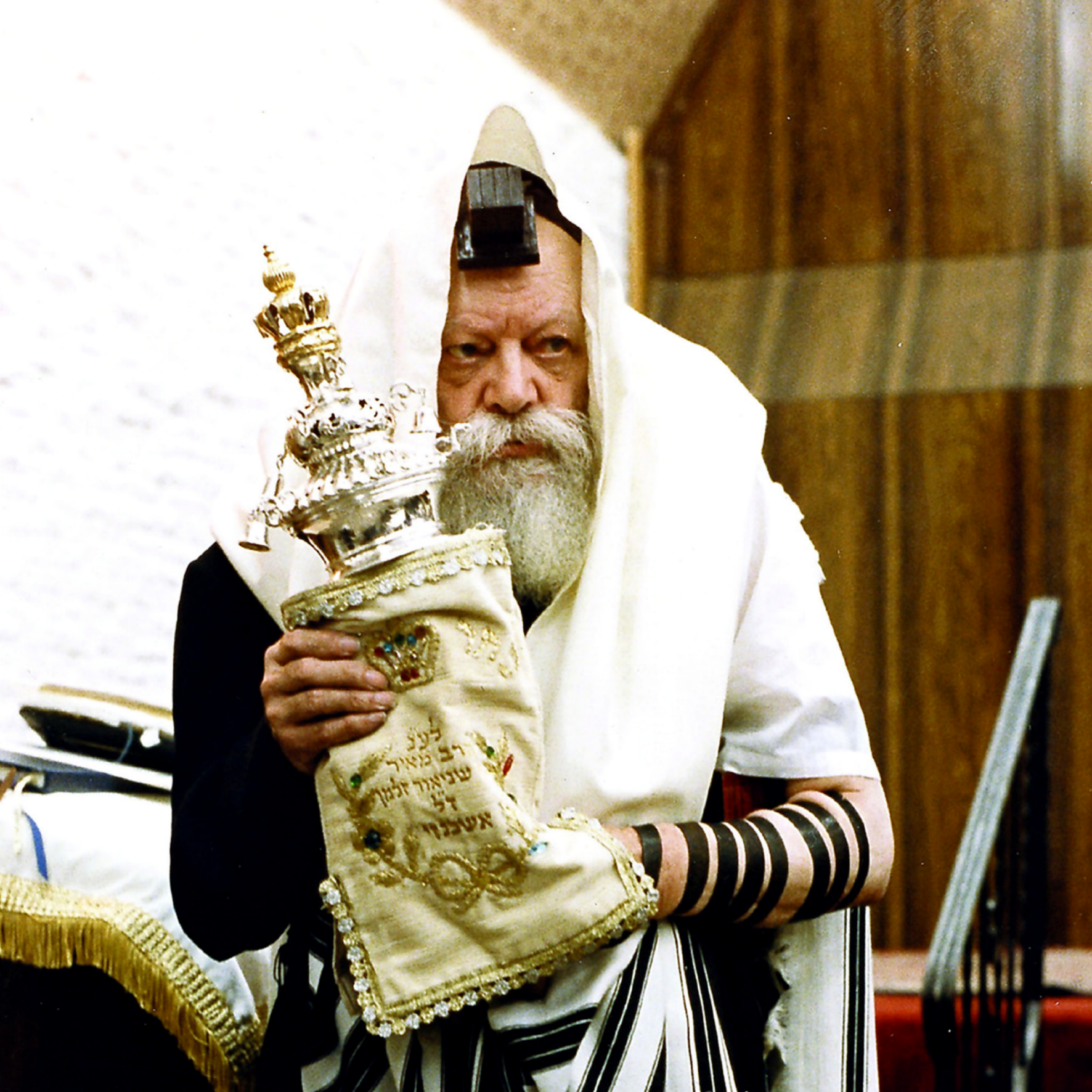 הרבי עולה לתורה